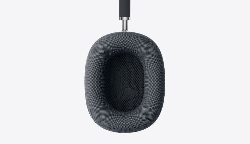AirPods Max Smart Case Lightning to USB-C Cable